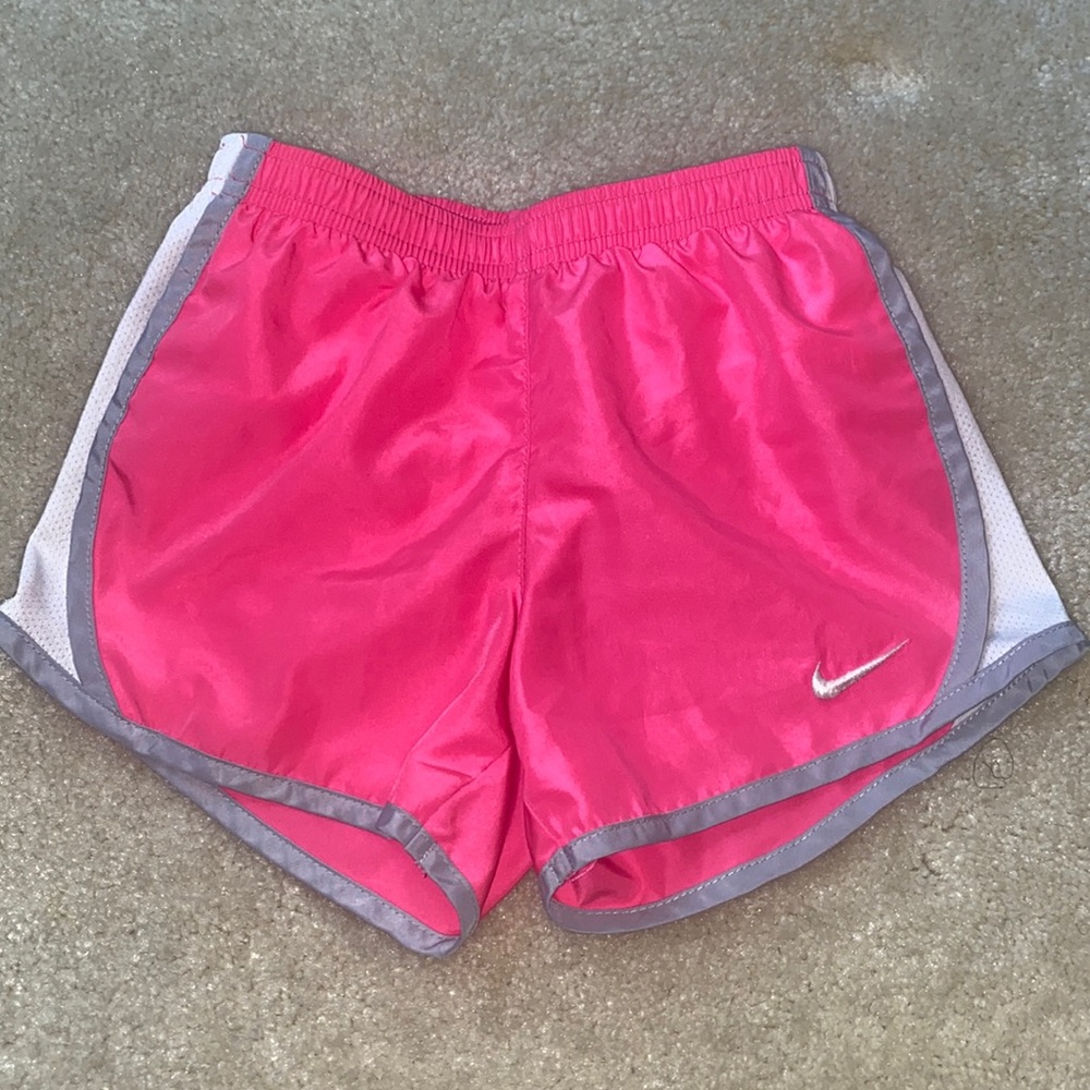 NIKE dri fit runners